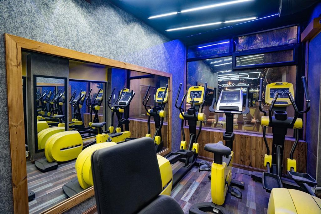 باشگاه بدنسازی پیشرفته