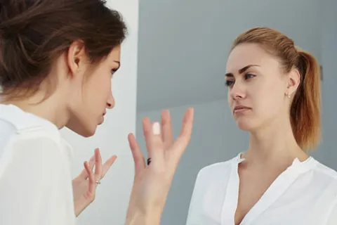 با اعتقادات دیگران در خوابگاه دخترانه تهران کاری نداشته باشید!