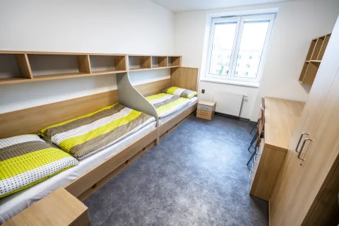 ویژگی های یک خوابگاه دخترانه خوب